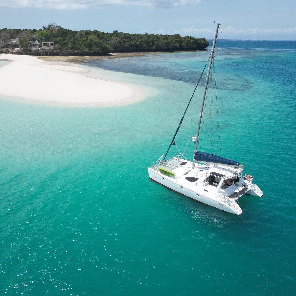 Yacht Charter — photo 1